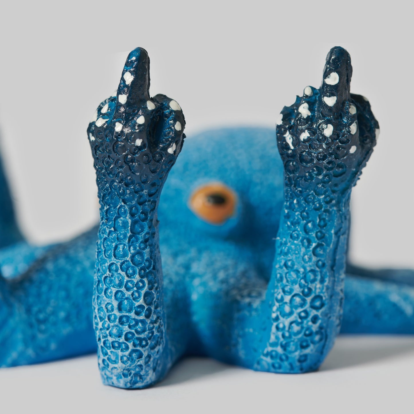 middle finger octopus